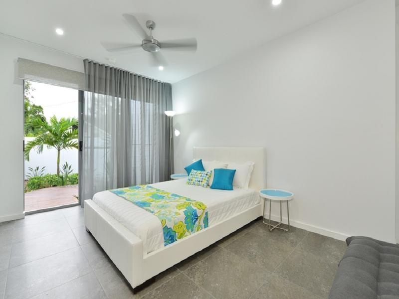 #2 Andrews - * Port Douglas