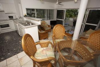 Sunseeker Port Douglas