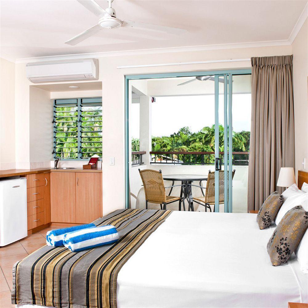 Mantra In The Village 4*