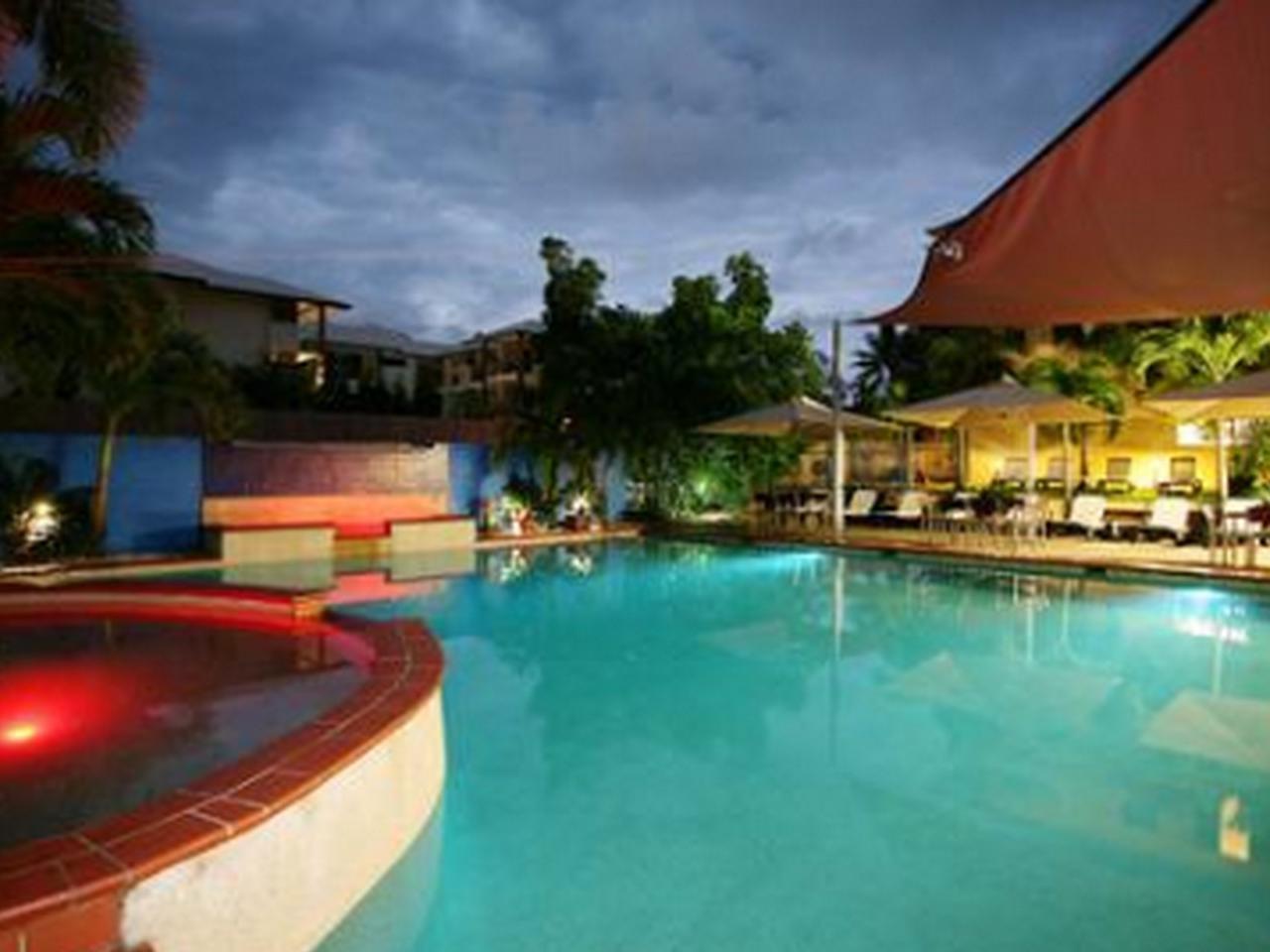 Plaza Resort