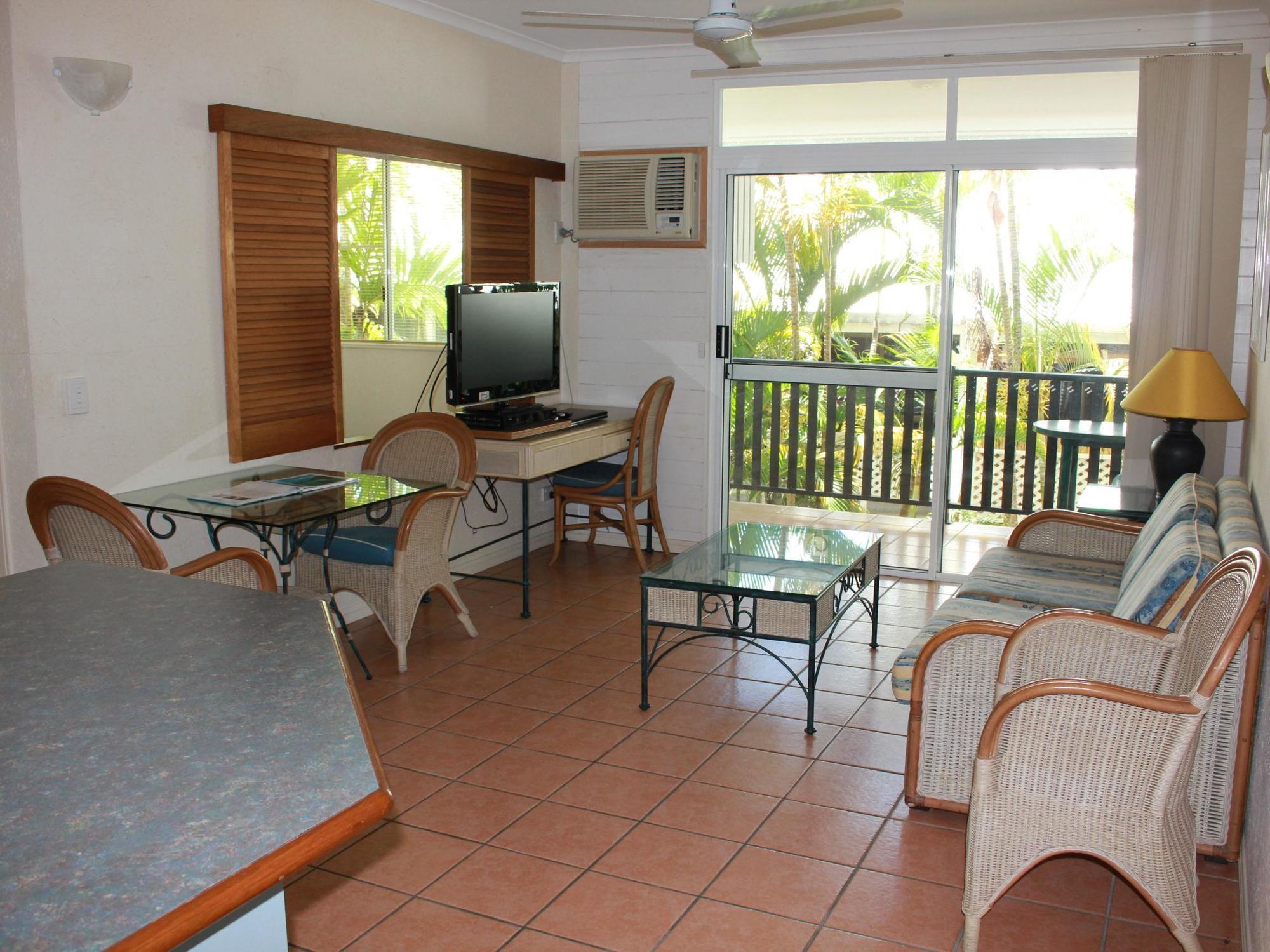 Seascape Holidays - Tropic Sands Aparthotel 3*