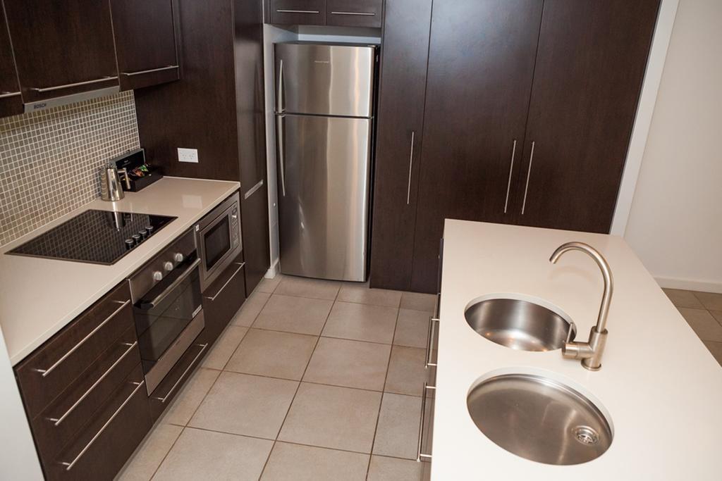 160 Temple Swimout Apartment *