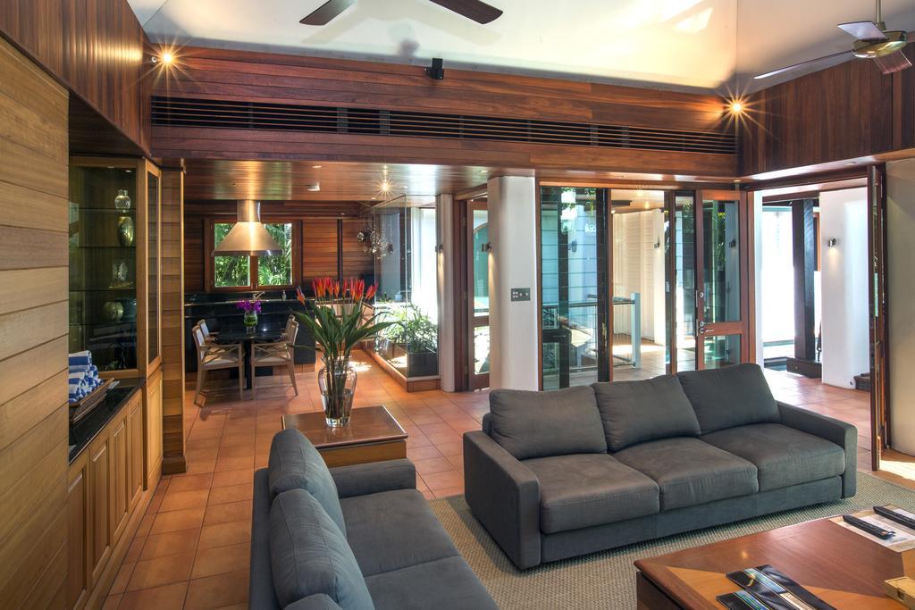 17 Wharf Street - Luxury Holiday Port Douglas