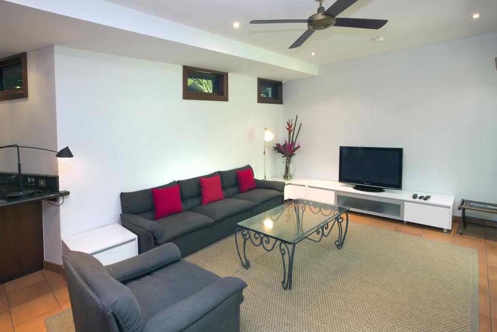 17 Wharf Street - Luxury Holiday Port Douglas