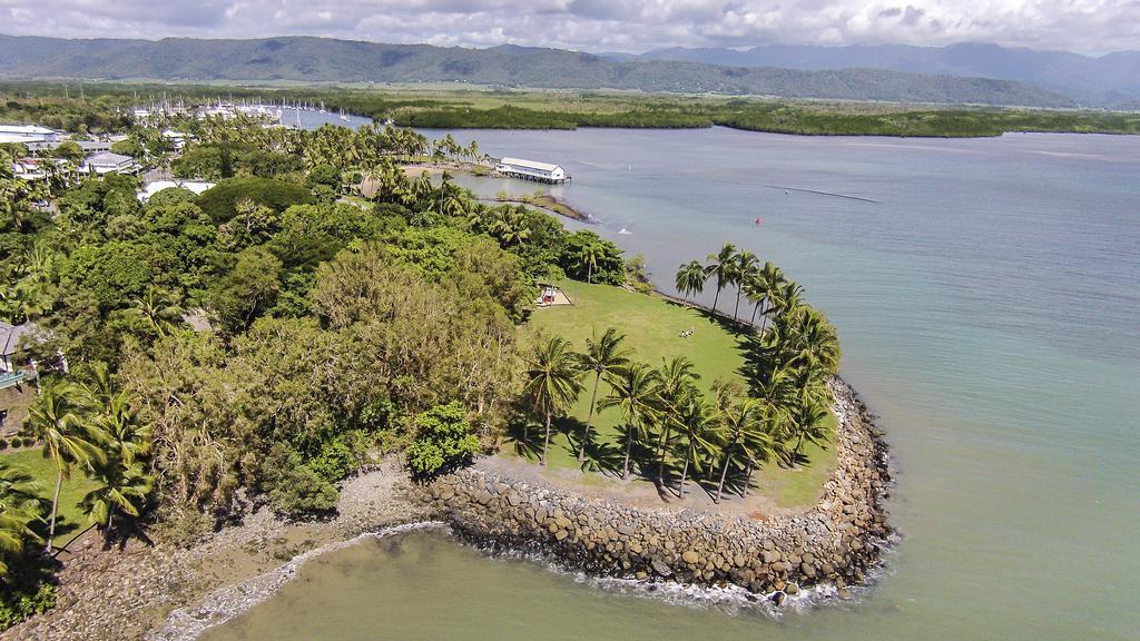 17 Wharf Street - Luxury Holiday Holiday home Port Douglas