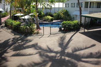 Seascape Holidays At Beachfront Terraces Apartment