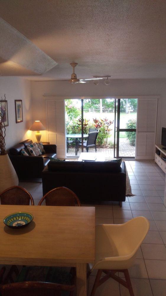 Seascape Holidays At Beachfront Terraces *