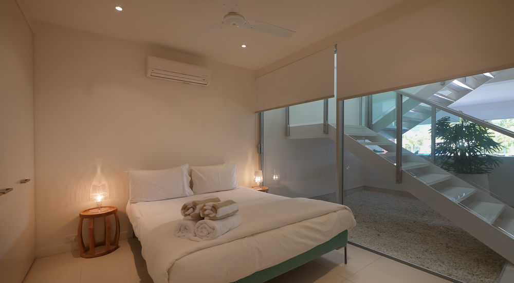 Pool Aparthotel