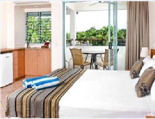 Hotel Mantra In The Village Port Douglas