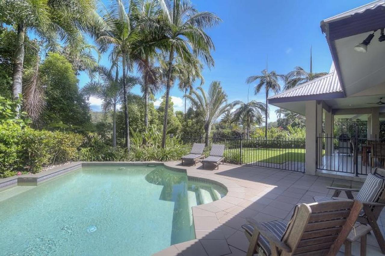 Tranquility By The Course Holiday home