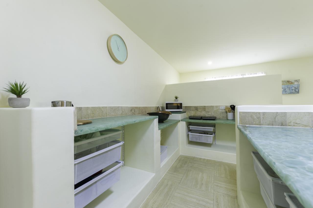 Beachside Apartment Port Douglas