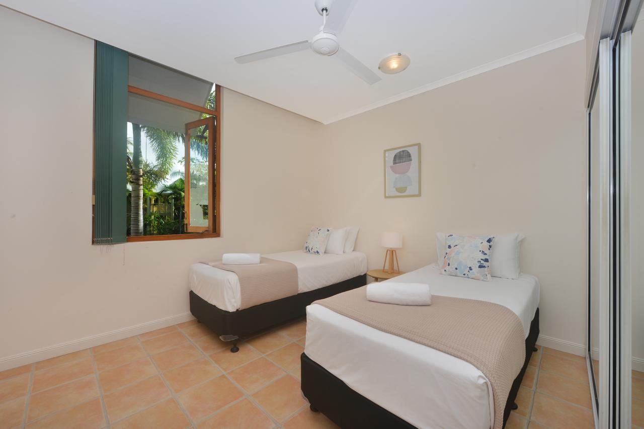 Seascape Holidays-14 Mediterranean Apartment Port Douglas