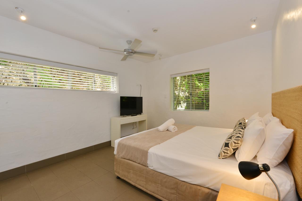 Seascape Holidays At Club Tropical Apartment