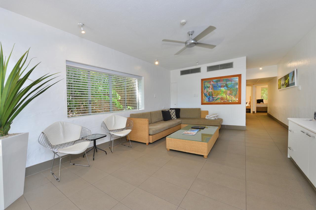 Seascape Holidays At Club Tropical Apartment
