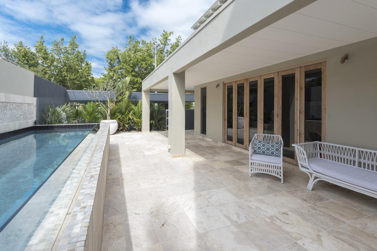 Beachside Apartment Port Douglas