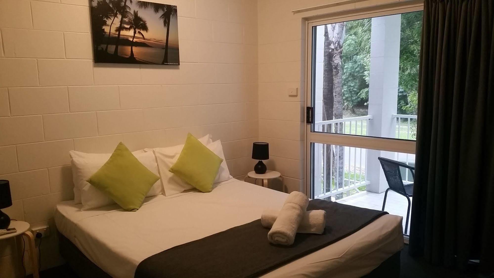 Titree Village Aparthotel Port Douglas