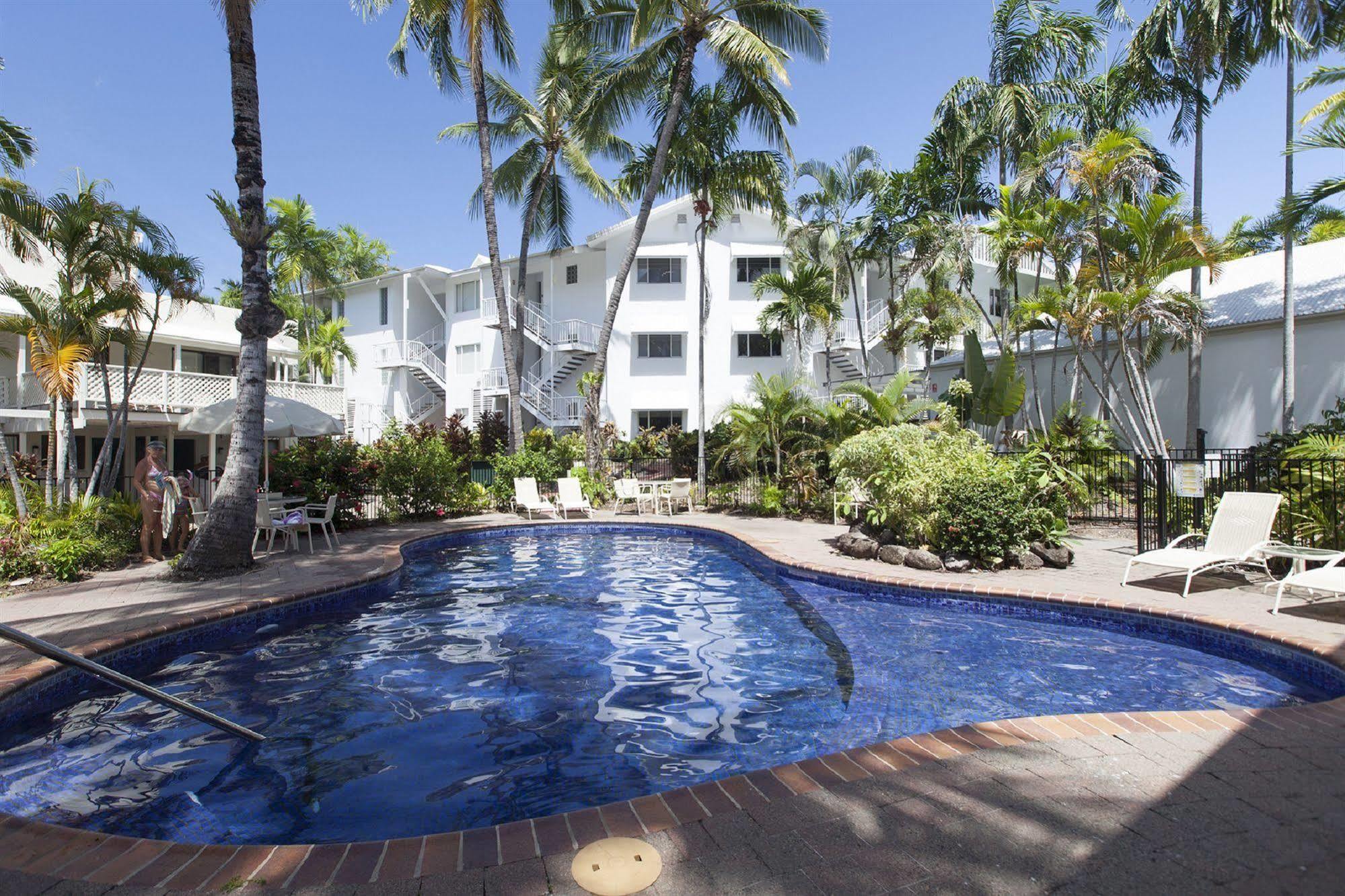 Apartment Seascape Holidays At Beachfront Terraces *
