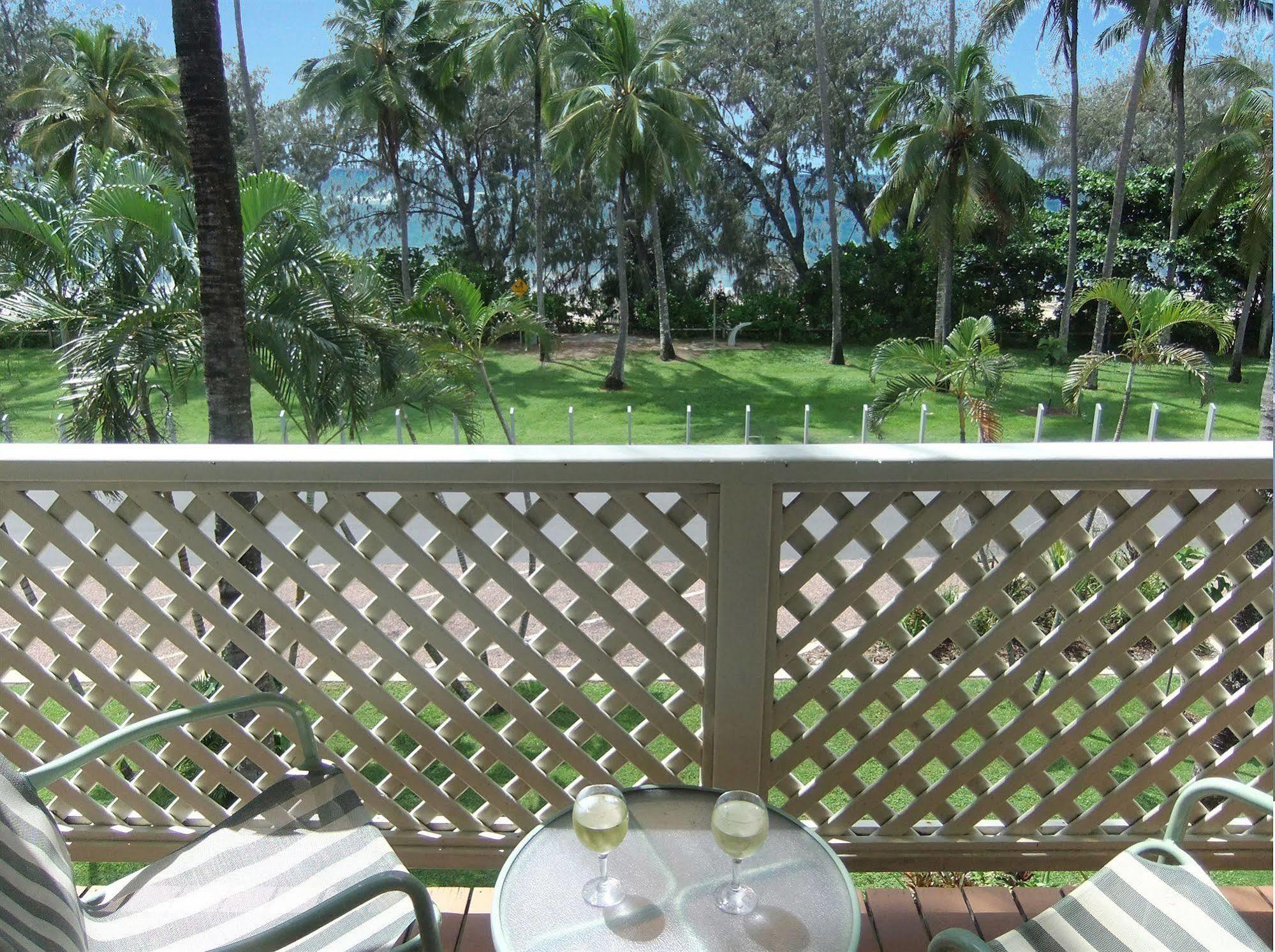 Seascape Holidays At Beachfront Terraces