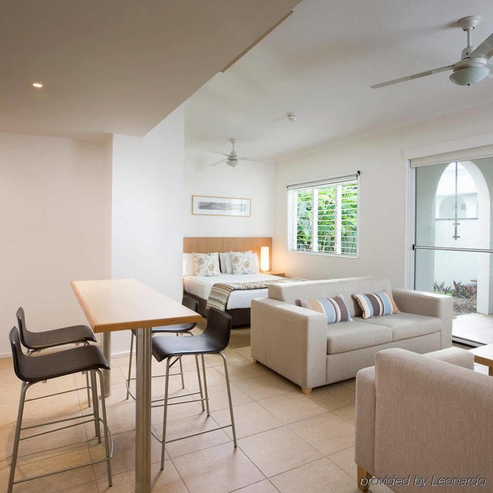 Mantra Portsea 4*
