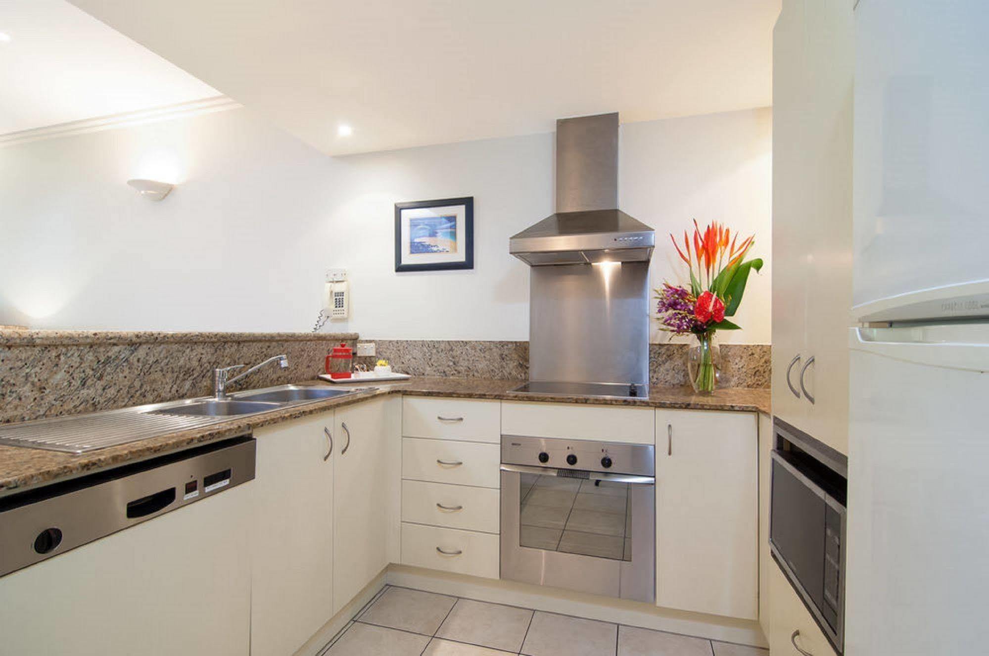 Aparthotel Mowbray By The Sea