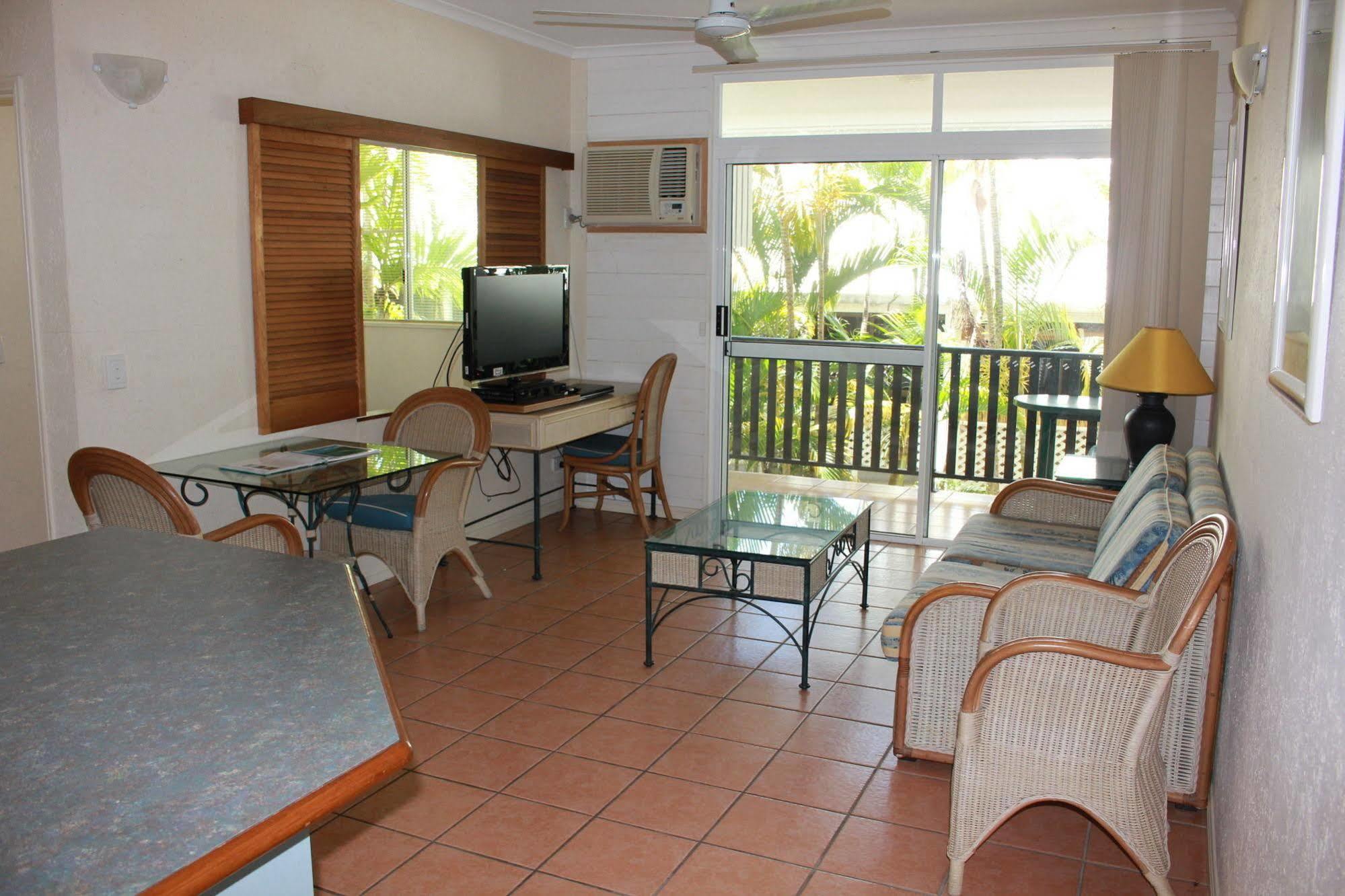 Seascape Holidays - Tropic Sands Aparthotel Port Douglas