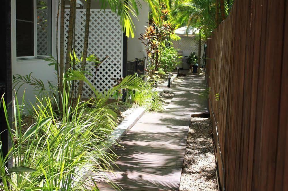 Seascape Holidays - Tropic Sands Aparthotel Port Douglas