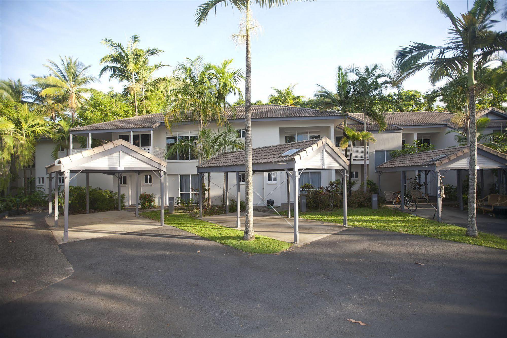 Reef Resort 3*