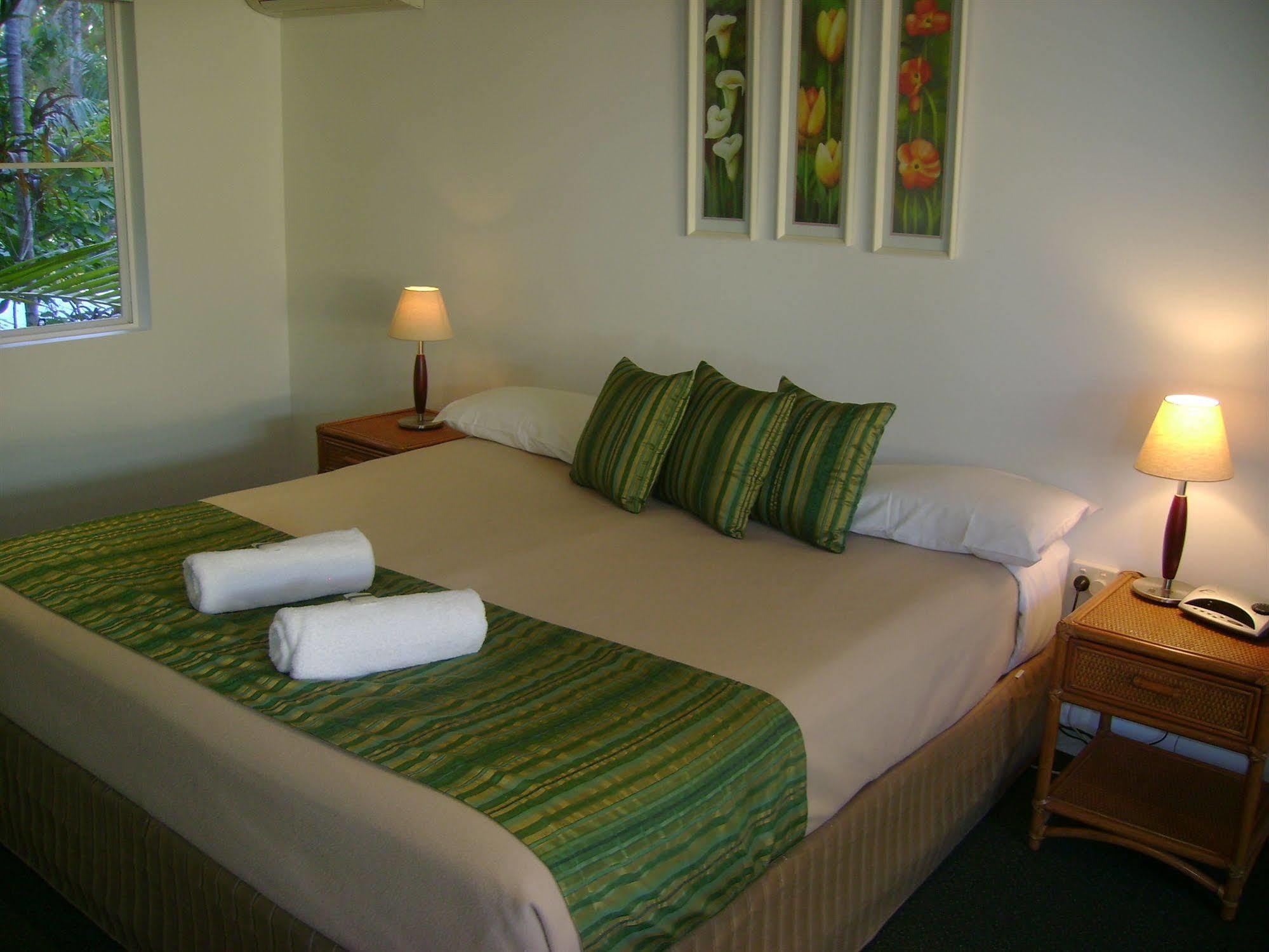 Tropical Nites Resort 4*