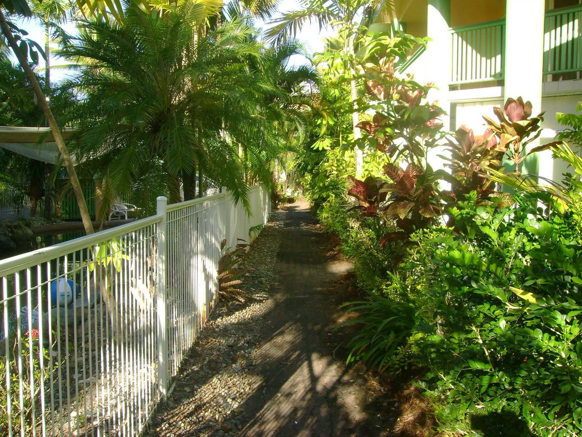 Tropical Nites 4*
