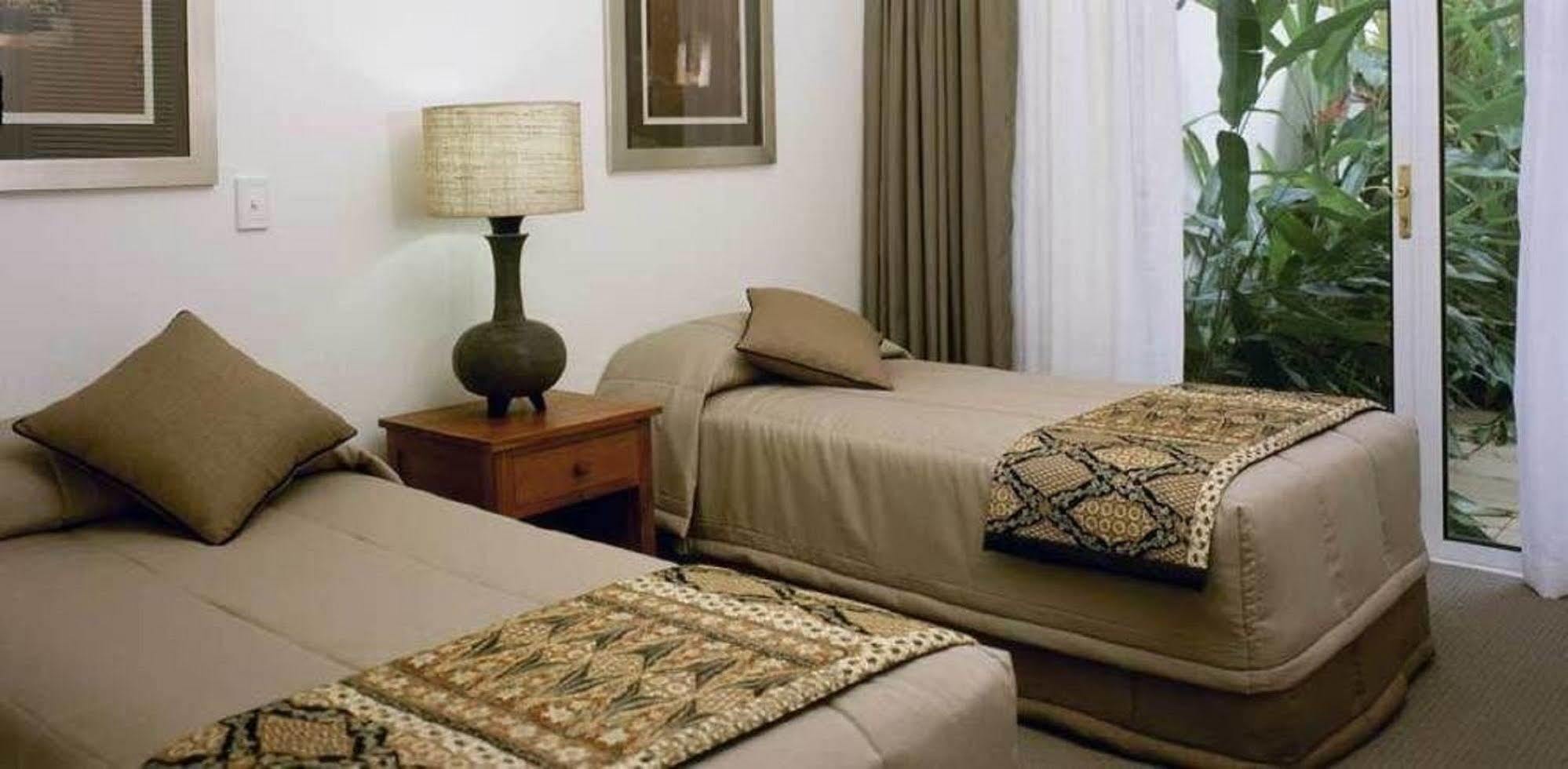 Mandalay Luxury Beachfront 5* Port Douglas