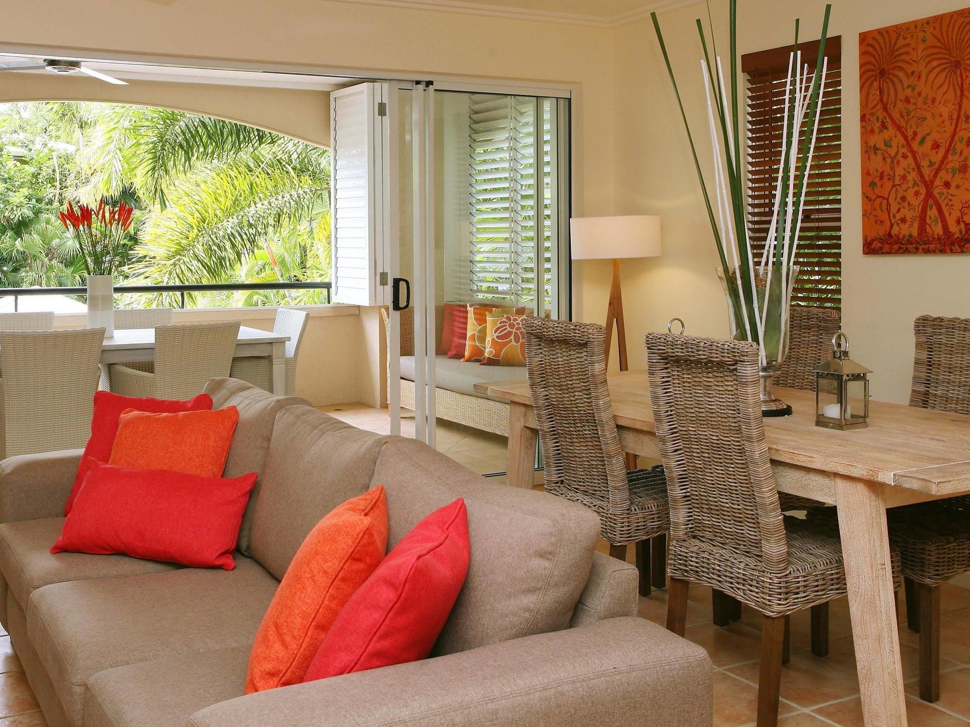 Cayman Resort