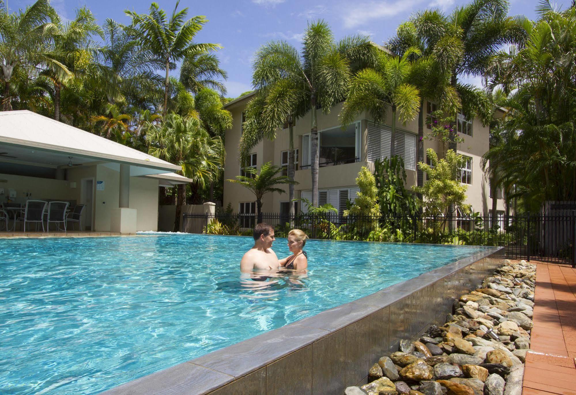 Cayman 4* Port Douglas