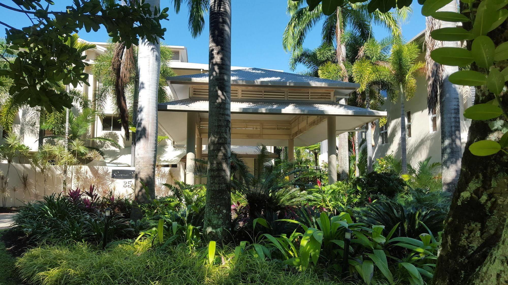 Resort Cayman 4*