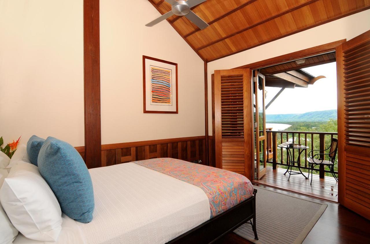 Villa Empat Puluh Dua Port Douglas