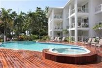 Seascape Holidays- Beaches Apartment