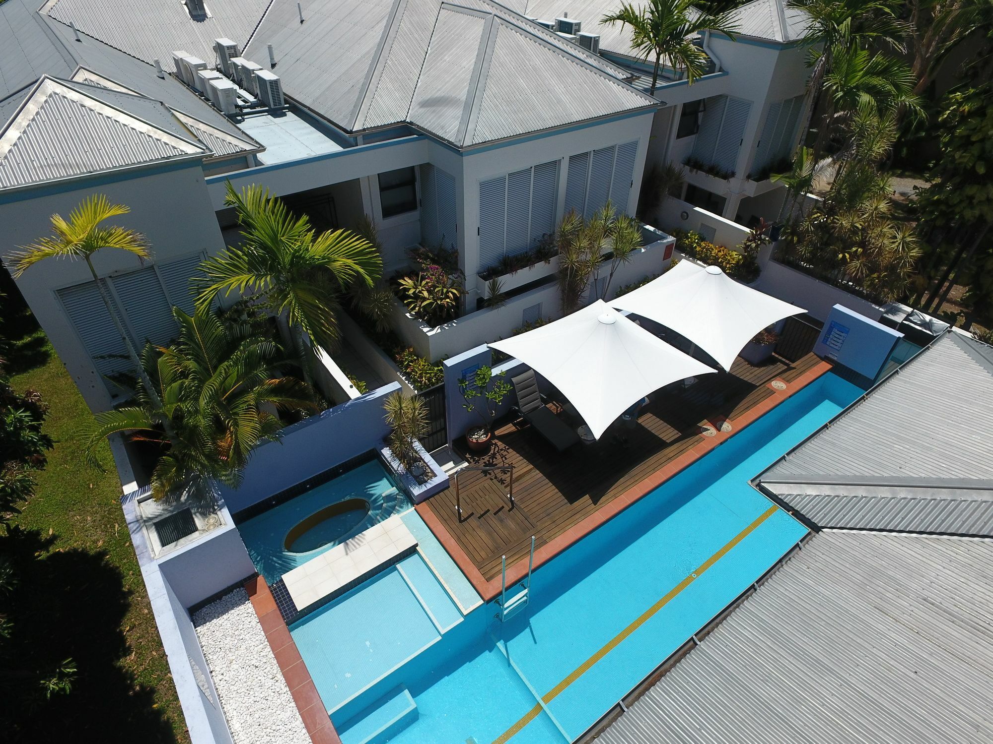 Aparthotel Silkari The Pavilions 4*