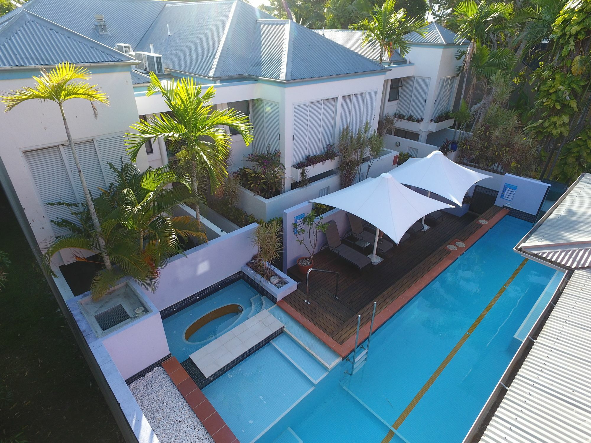 Aparthotel Silkari The Pavilions 4*