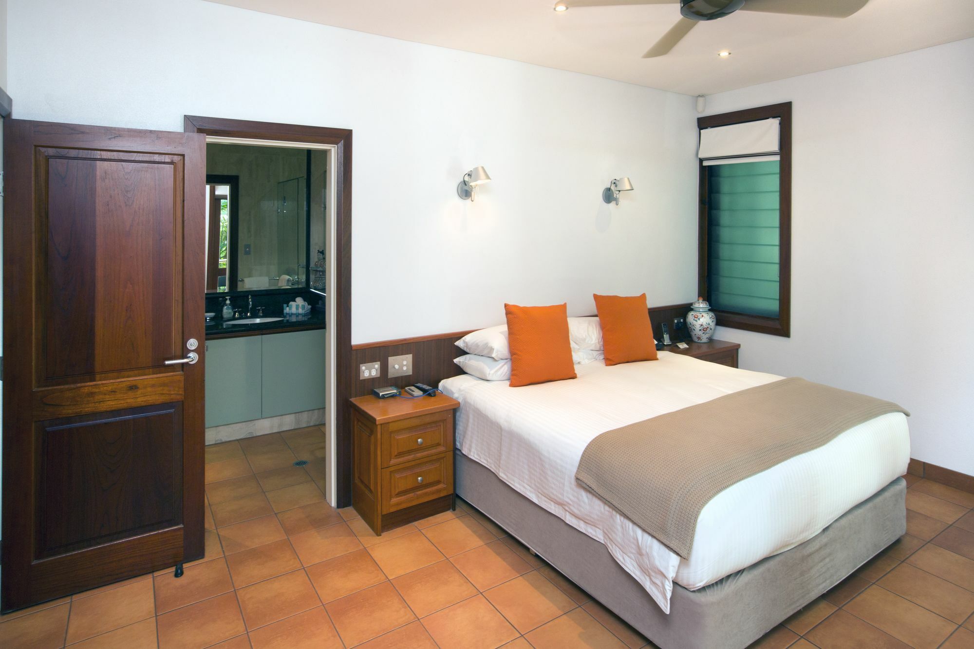 Apartment 17 Wharf Street *