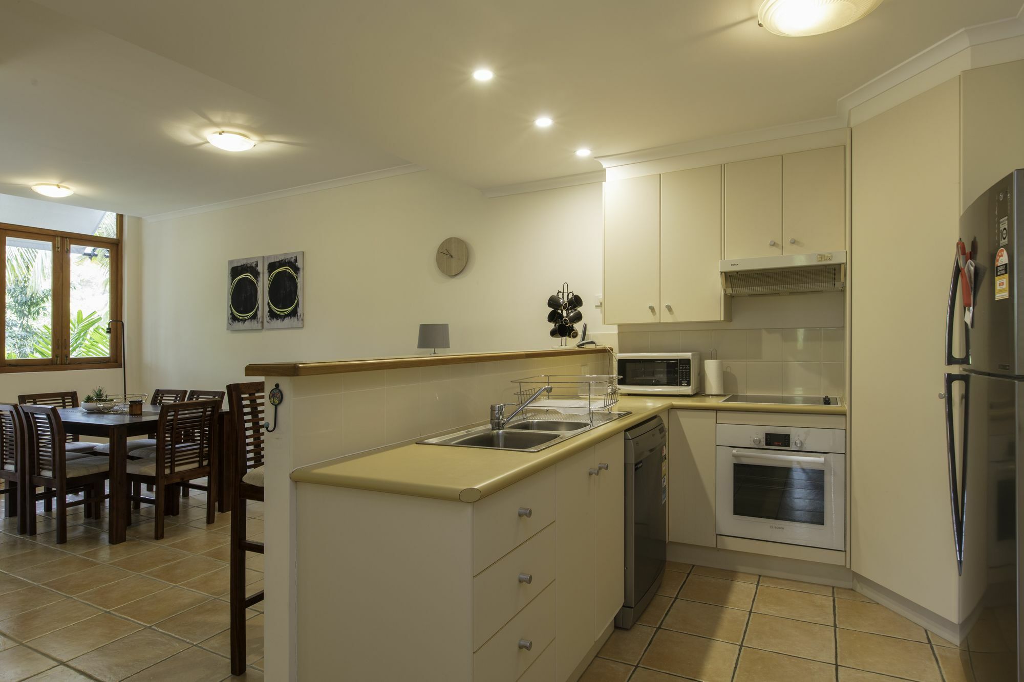Seascape Holidays-14 Mediterranean Apartment *
