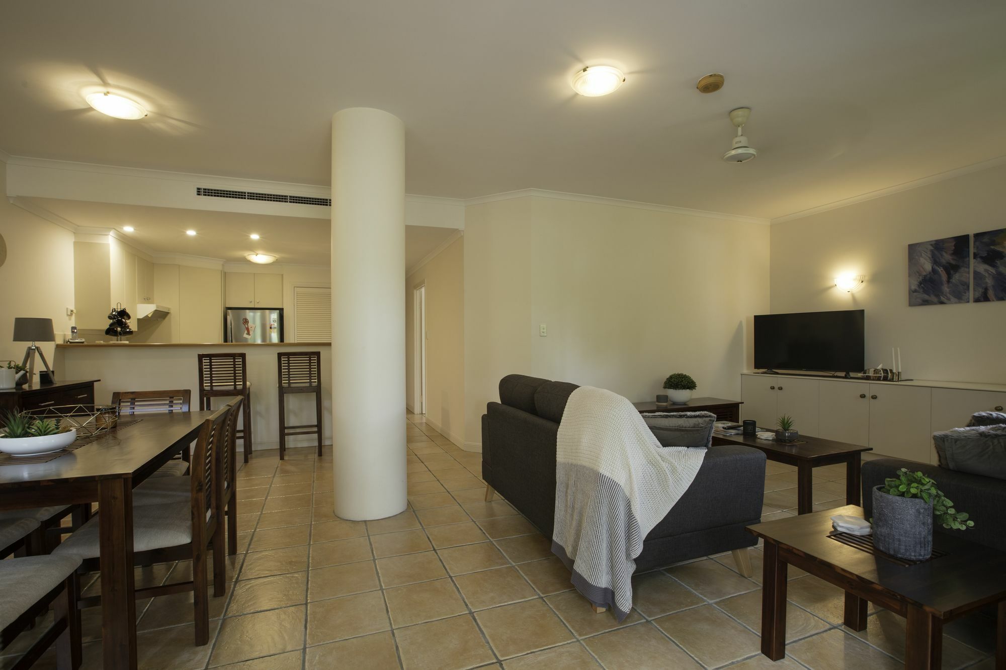 Seascape Holidays-14 Mediterranean Apartment