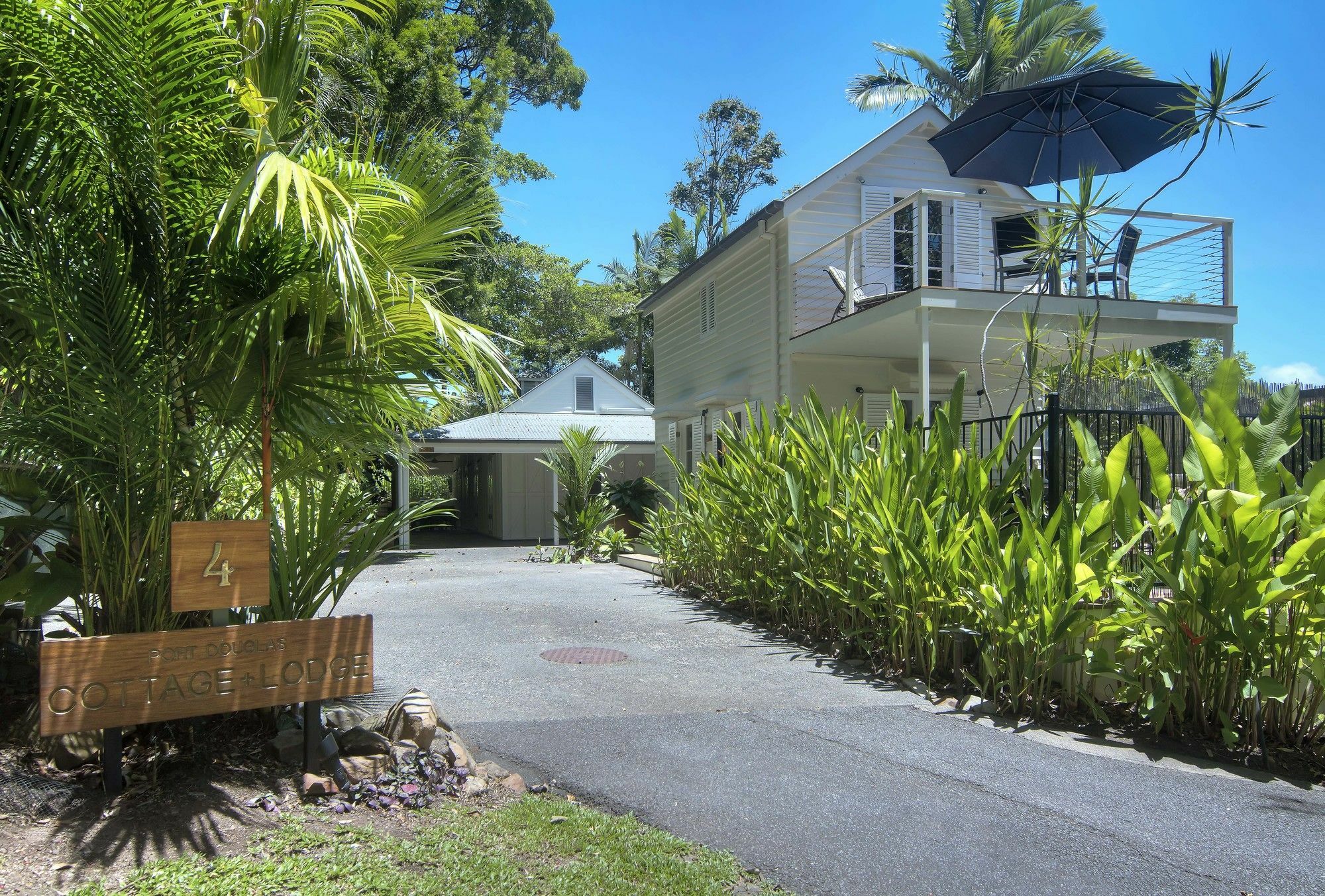 & Port Douglas