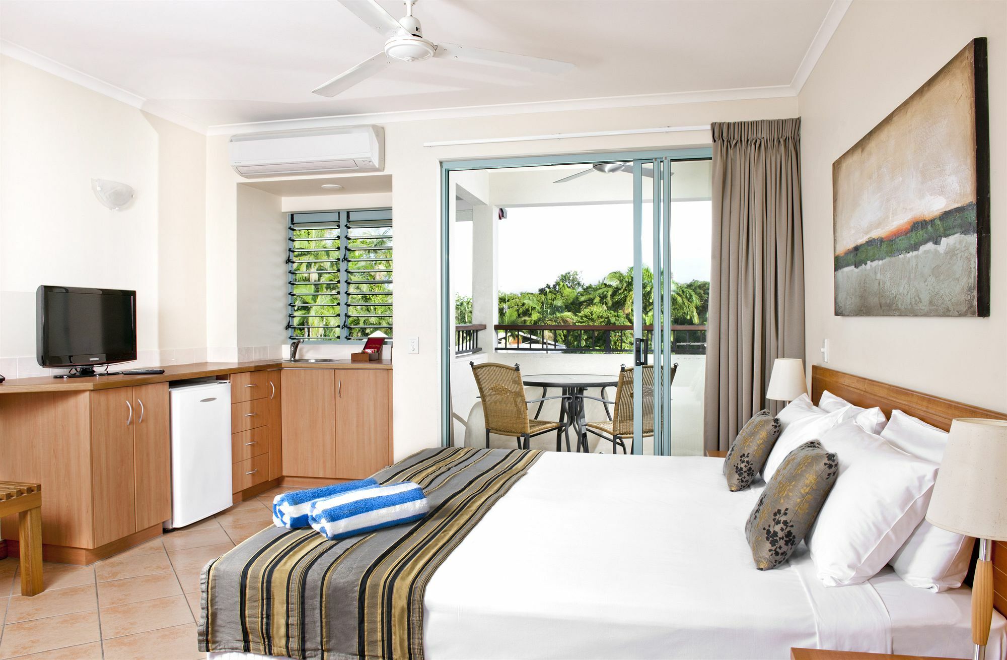 Mantra In The Village Port Douglas