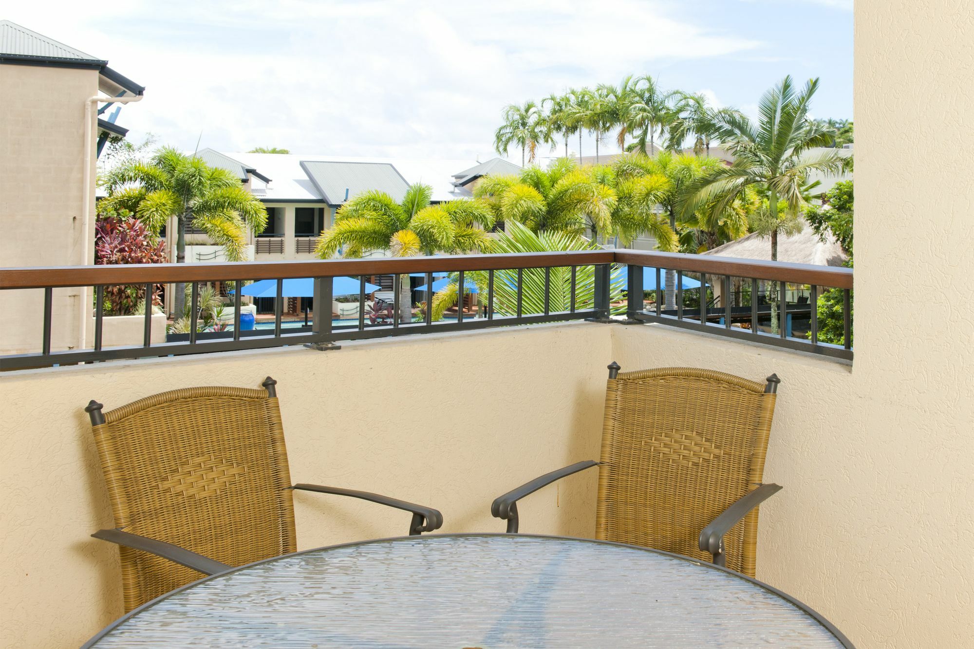 Mantra In The Village Hotel 4*
