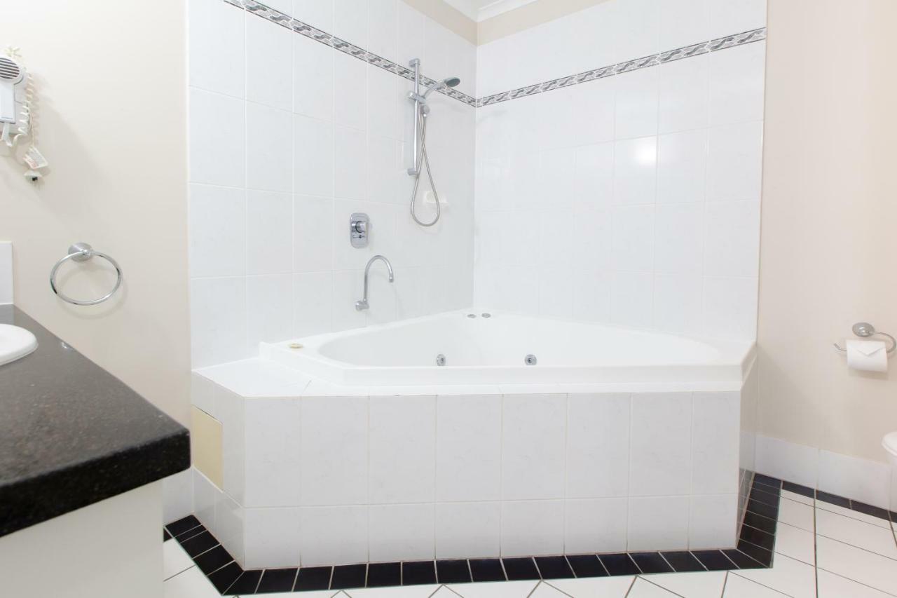 Regal 32 - Bath - Macrossan St Apartment *