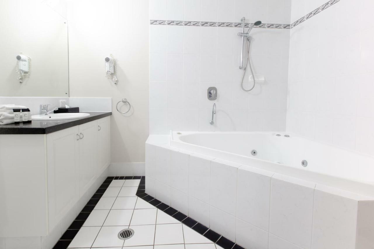Apartment Regal 32 - Bath - Macrossan St
