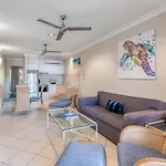 Magnificent 2 Bed Unit In Heart Of Port Douglas