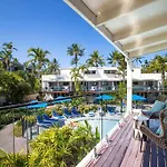 Beach Retreat Chic: Poolside On The Esplanade