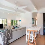 Beach Retreat Chic: Poolside On The Esplanade