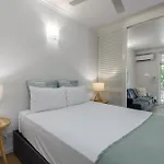 Ocean Palms Apartments