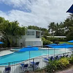 Beachfront Terraces With Onsite Reception & Check In